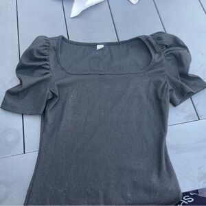 Square neck black puff sleeves top